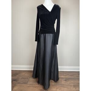 Tadashi Black Velvet Satin V Neck Long Sleeve Dress Gown Vintage Sz 6